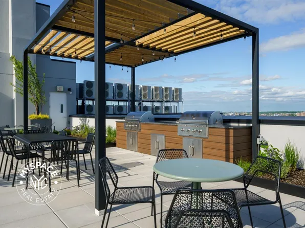 1499 Bedford Avenue image 37 of 46