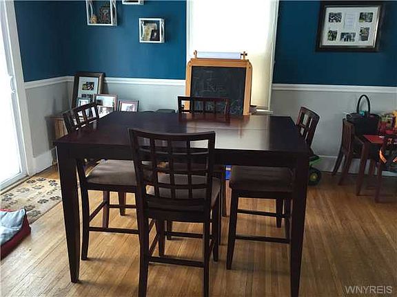 3rd image of 136 61st St