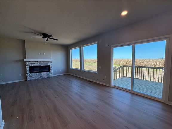 4th image of 1811 Gordon Ct