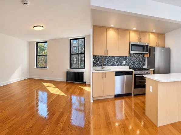 158 E 7th St, New York, NY