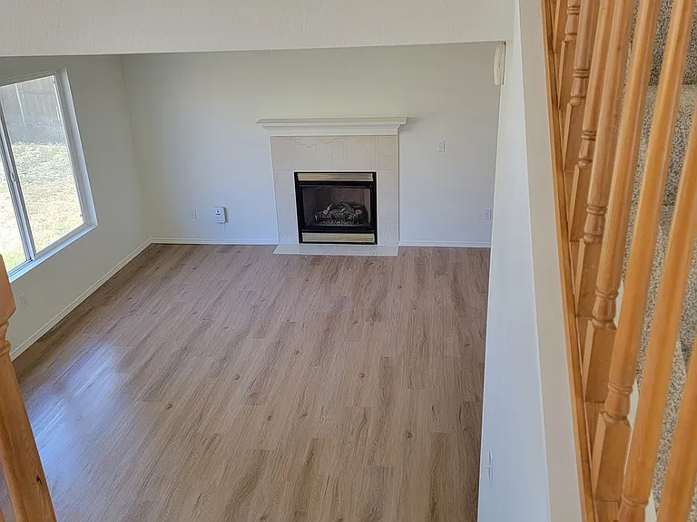 7060 Kaitlin Ct — Photo 6