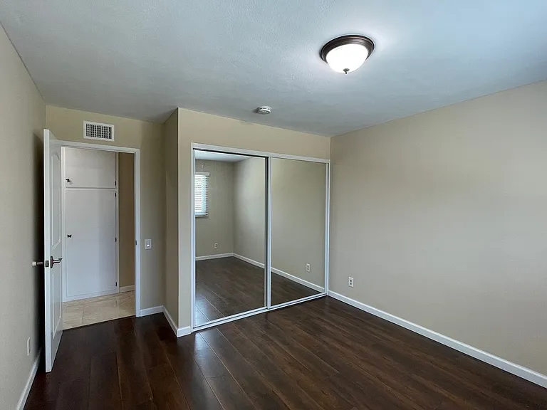 23370 Schoolcraft St — Photo 6