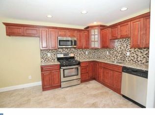 12721 Minden Rd, Philadelphia, PA 19154