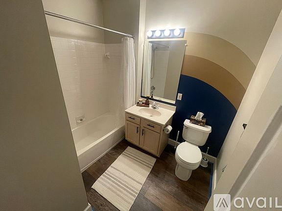 3rd image of 5001 Hollington Dr Unit 302