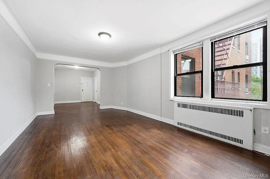 Building Photo - 155-01 90th Ave #3R