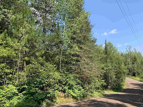3rd image of 5X Voyageur Point Rd