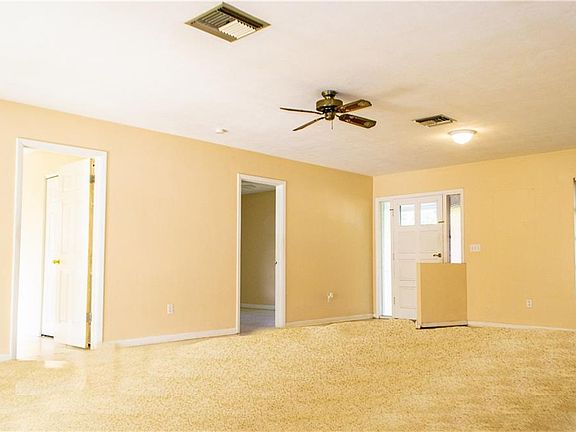 4th image of 1279 Deltona Blvd