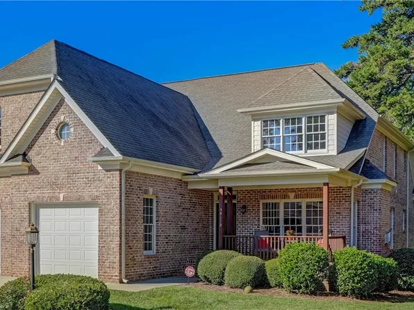 5911 Ballinger Rd Unit D, Greensboro, NC 27410