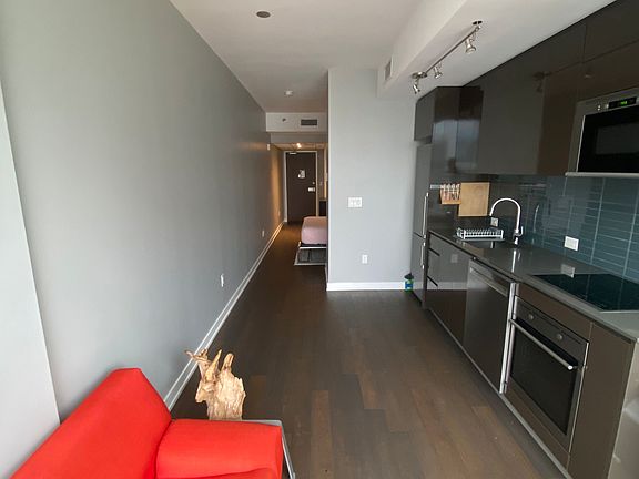 4th image of 199 Slater St #1605
