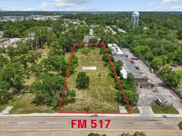 501 Fm 517 Rd E, Dickinson, TX 77539