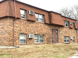 112 College Park Ct, Normal, IL 61761