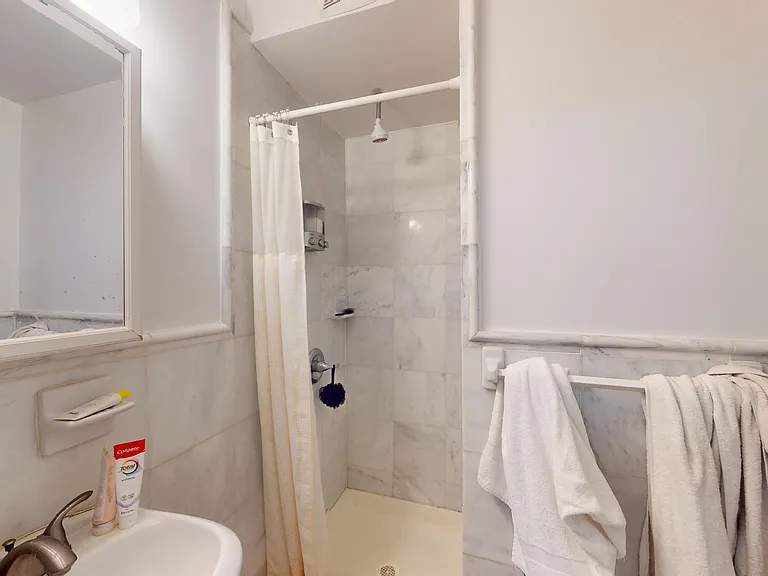 163 W 17th St #5J — Photo 10