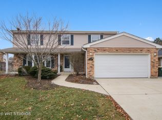 2623 N Brighton Pl, Arlington Heights, IL
