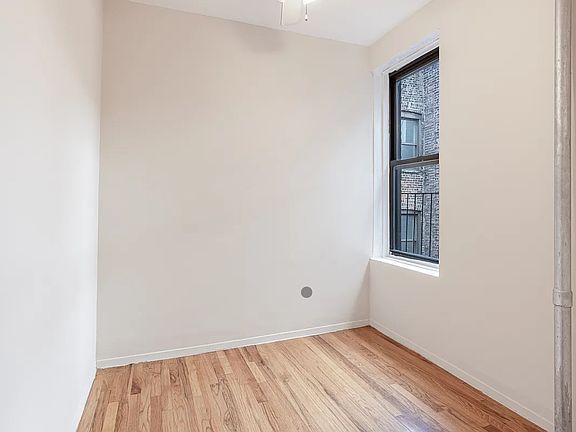 3rd image of 31 Bedford St APT 30