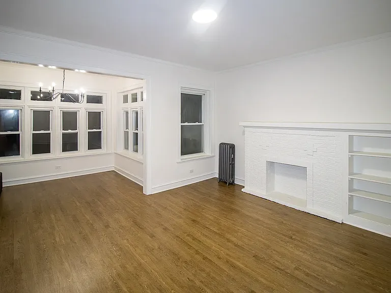 11136 S Vernon Ave #1B — Photo 3