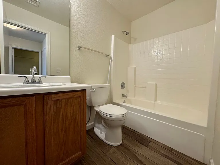 17701 N Woodrose Ave — Photo 15
