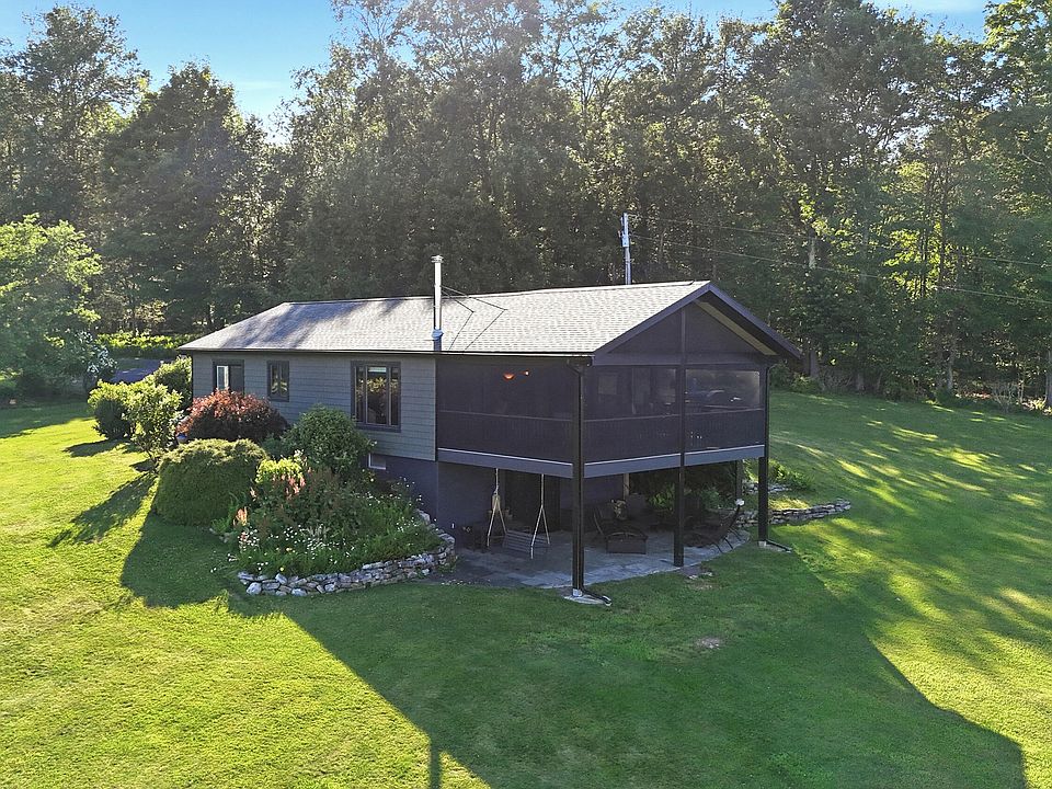 1st image of 221 Meadowwood Ln
