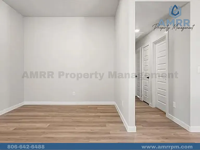 2304 Abbeville Ave — Photo 4