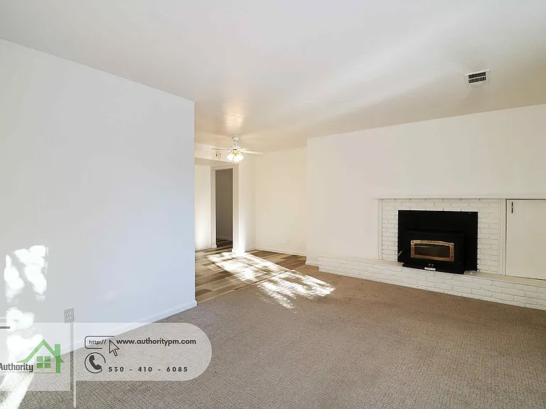 2202 Canal Dr — Photo 25