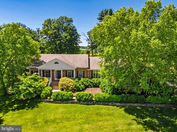 1310 Delaplane Grade Rd, Upperville, VA 20184