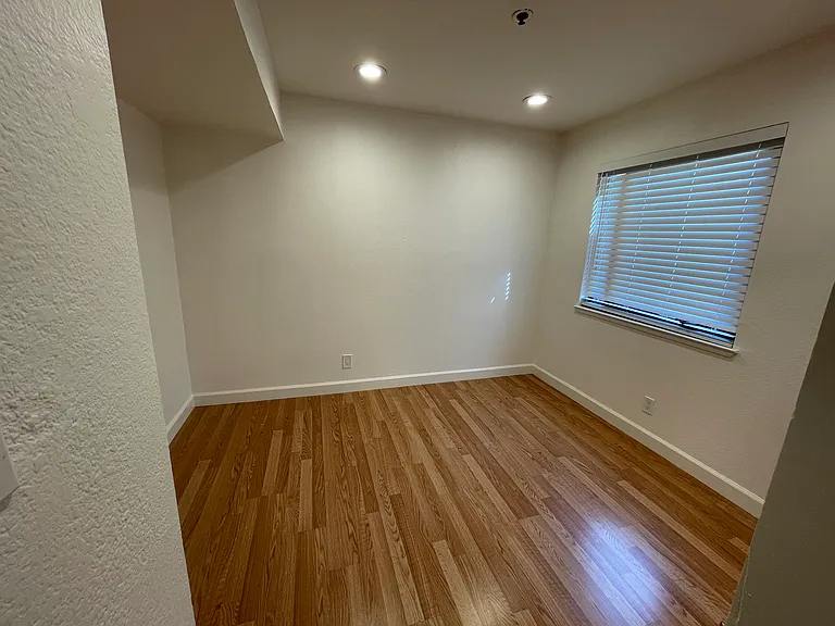 second bedroom with a closet.
