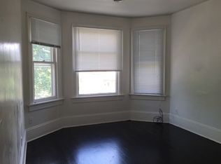 1912 S 11th St, Milwaukee, WI 53204