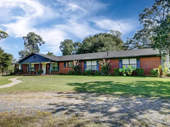 221 Bell Ave, Texarkana, AR 71854