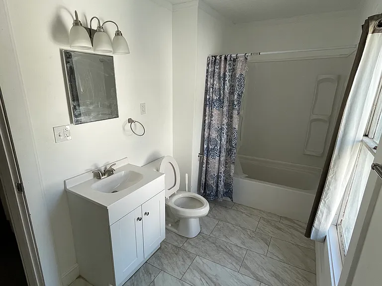 108 Buell St — Photo 4