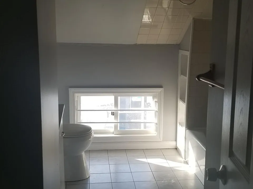 117 Branch St #3