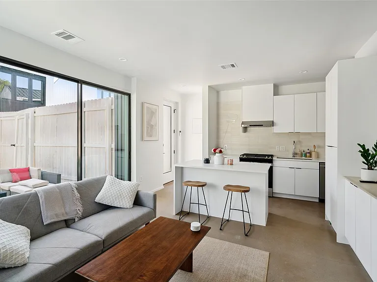 7505 Wynne Ln #2 — Photo 5