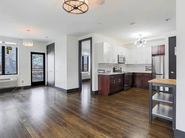 55 Stanhope Street image 1 of 11