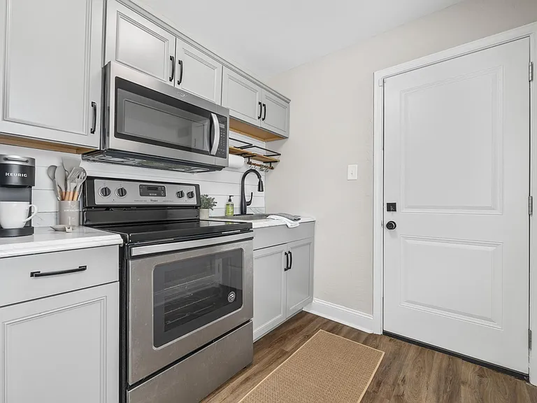 76 Haygood Ave SE — Photo 17