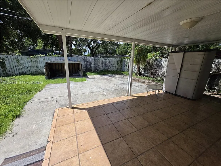 5720 Douglas St — Photo 13