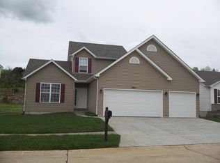 2921 Mayfield Farms Dr, Imperial, MO 63052