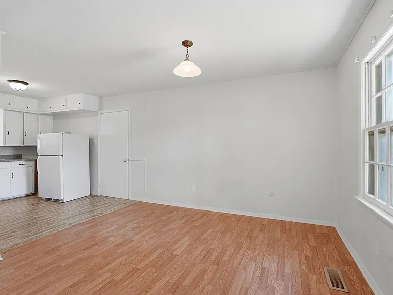 704 Jackson Dr — Photo 7