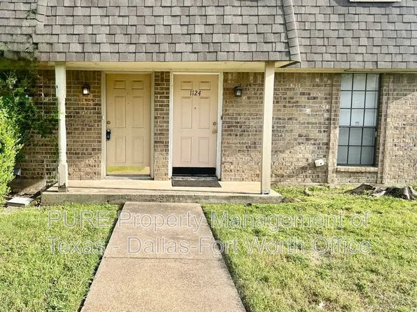 1126 Highbush Dr, Benbrook, TX 76126