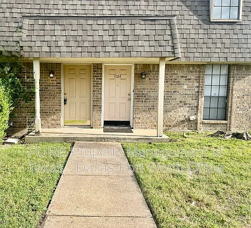 1126 Highbush Dr Photo 1