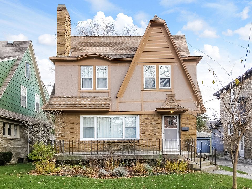 1st image of 48 Baynton Ave NE