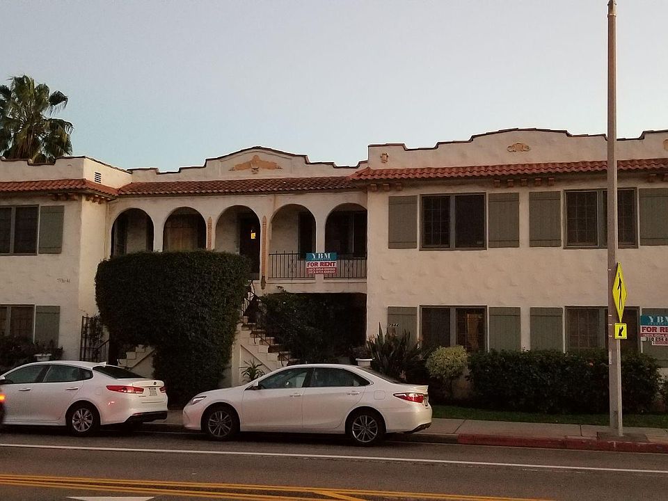 1st image of 7944 Fountain Ave
