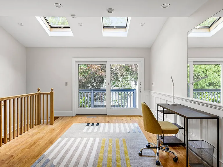 26 Squires Ave — Photo 19