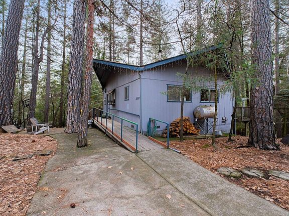 2nd image of 16615 Mountain View Drive