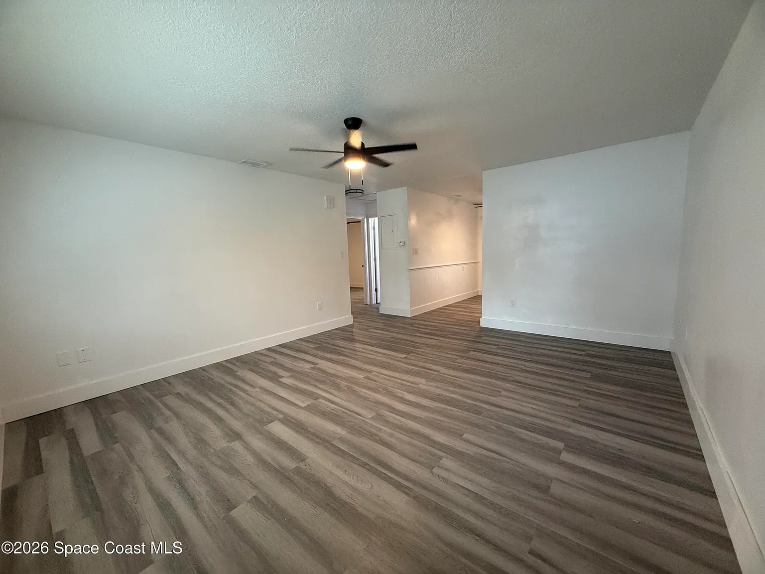 2 bed, 1.5 bath, 1568 sqft, $1,575 — Photo 4