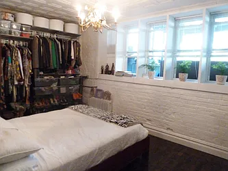 Rented by Roberta Russell, LREB
