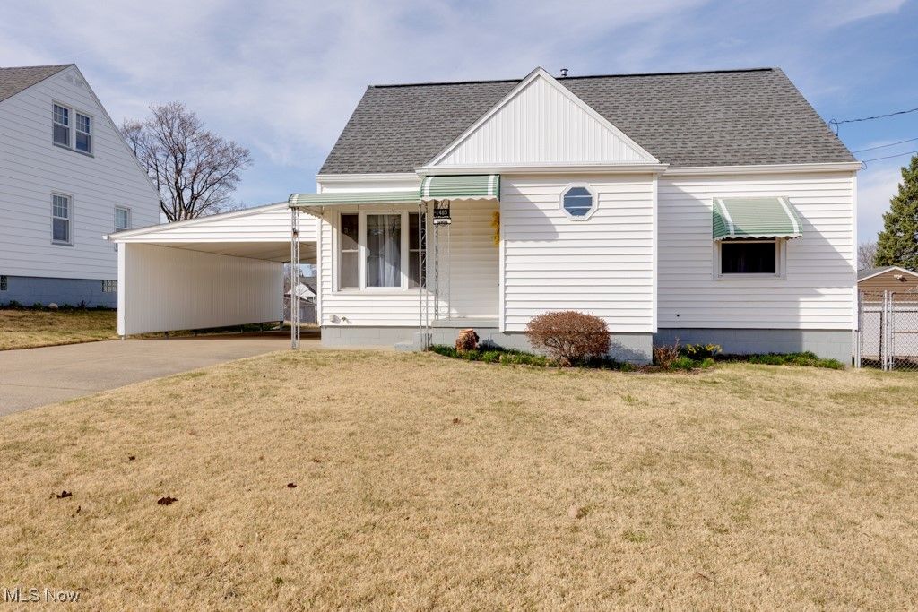 Real estate listing image