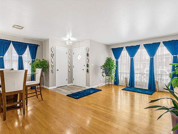 3rd image of 742 E 164th Pl