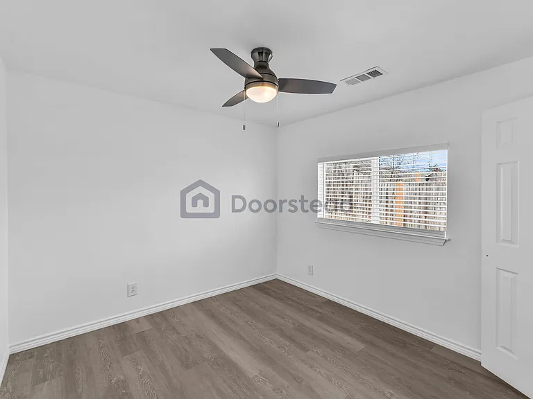 16026 Fitchburg Cir — Photo 18