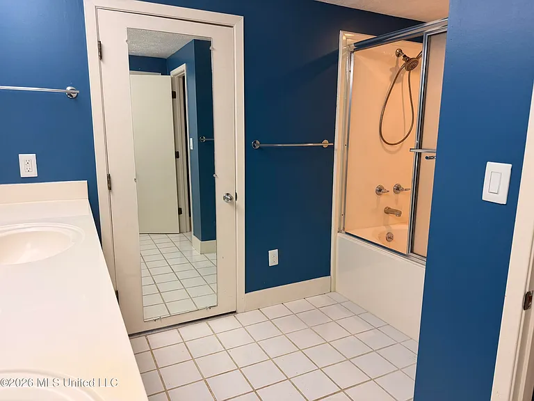 1710 N State St #1 — Photo 27