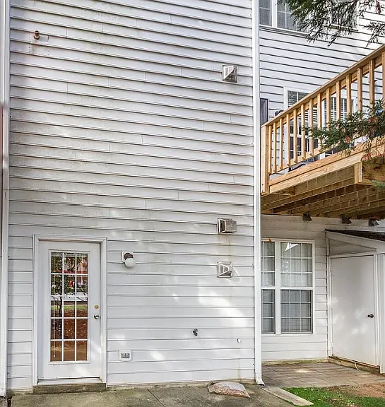 39 Harbour Heights Dr — Photo 32