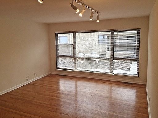3rd image of 1934-46 Linden Ave #353-57