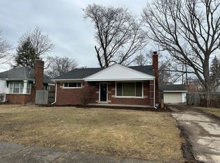 26348 N River Park Dr, Inkster, MI 48141